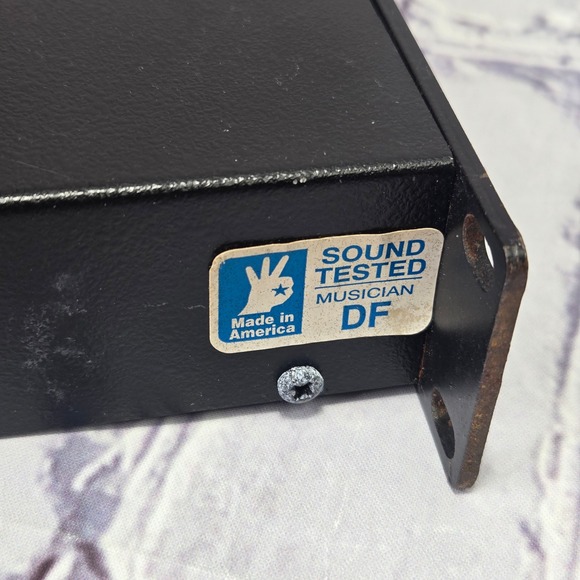 Digitech TSR 12 Studio Reverb Multi Effects Processor Rackmount - Picture 9 of 9